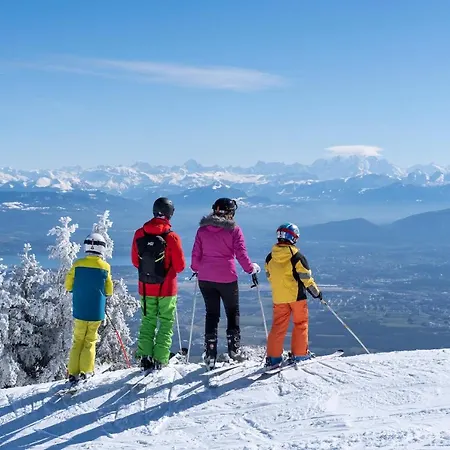 База отдыха Vvf Les Monts Jura Лелекс